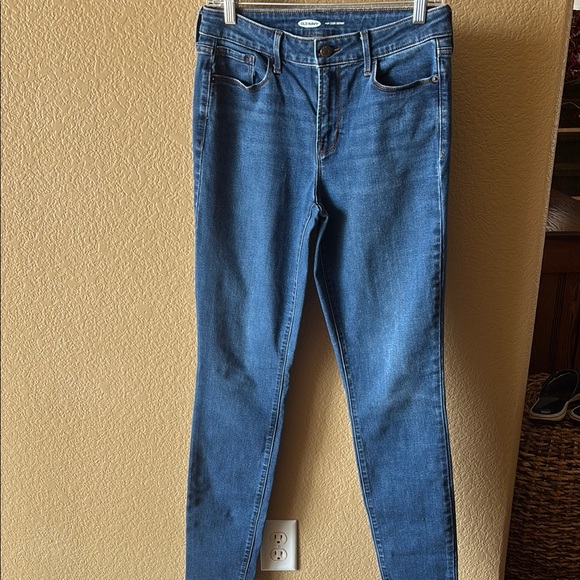 Old Navy Women's Blue Jeans - Picture 1 of 4
